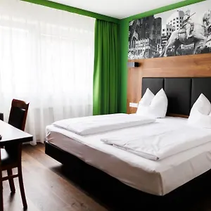3* מלון Bellevue